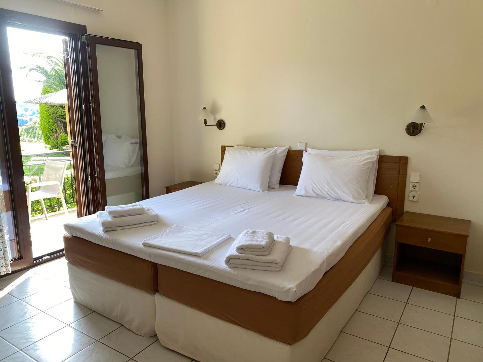 Villa Xanthippi Агия Параскеви Екстериор снимка